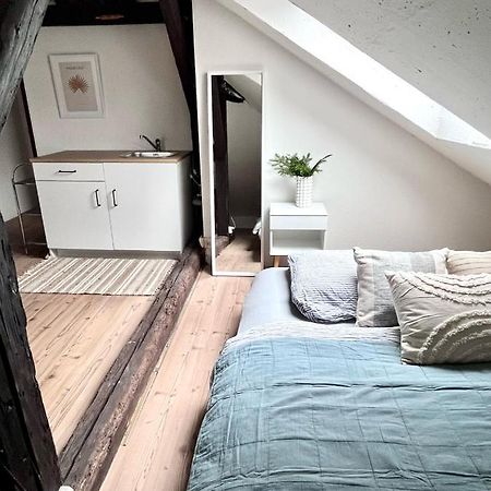 Loft Apartment Close To Metro Palmovka Prague Exterior photo