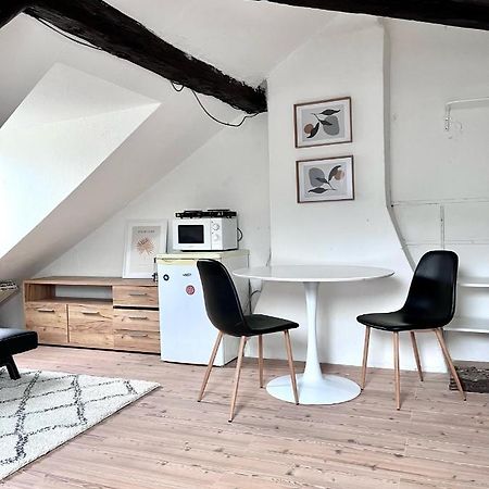Loft Apartment Close To Metro Palmovka Prague Exterior photo